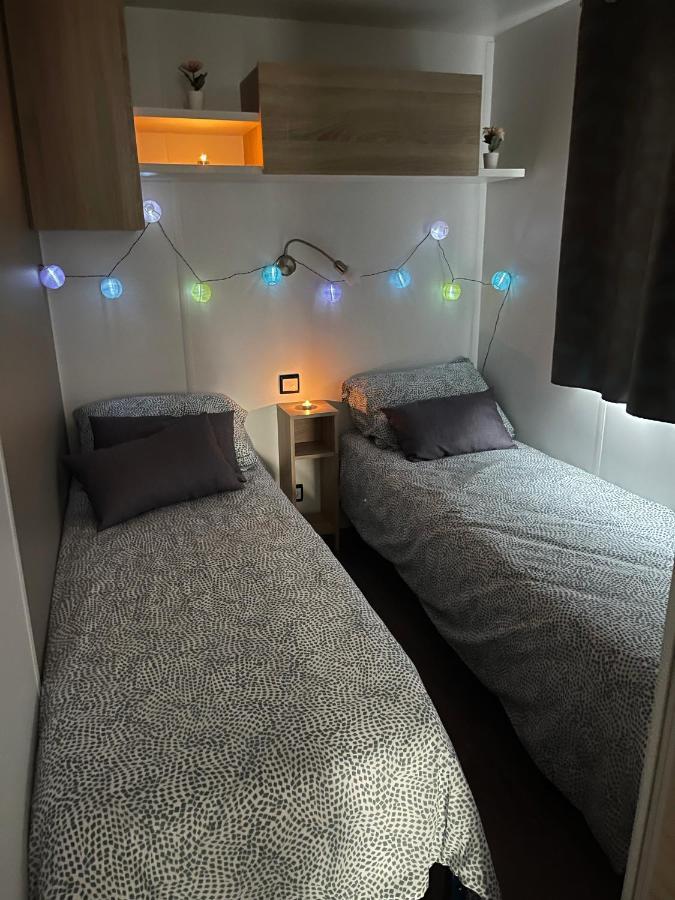 Mobil-Home 4 étoiles avec piscine proche de Blois Onzain Exterior foto
