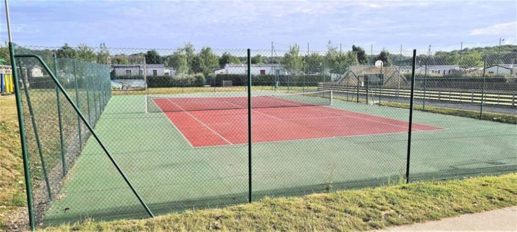 Mobil-Home 4 étoiles avec piscine proche de Blois Onzain Exterior foto