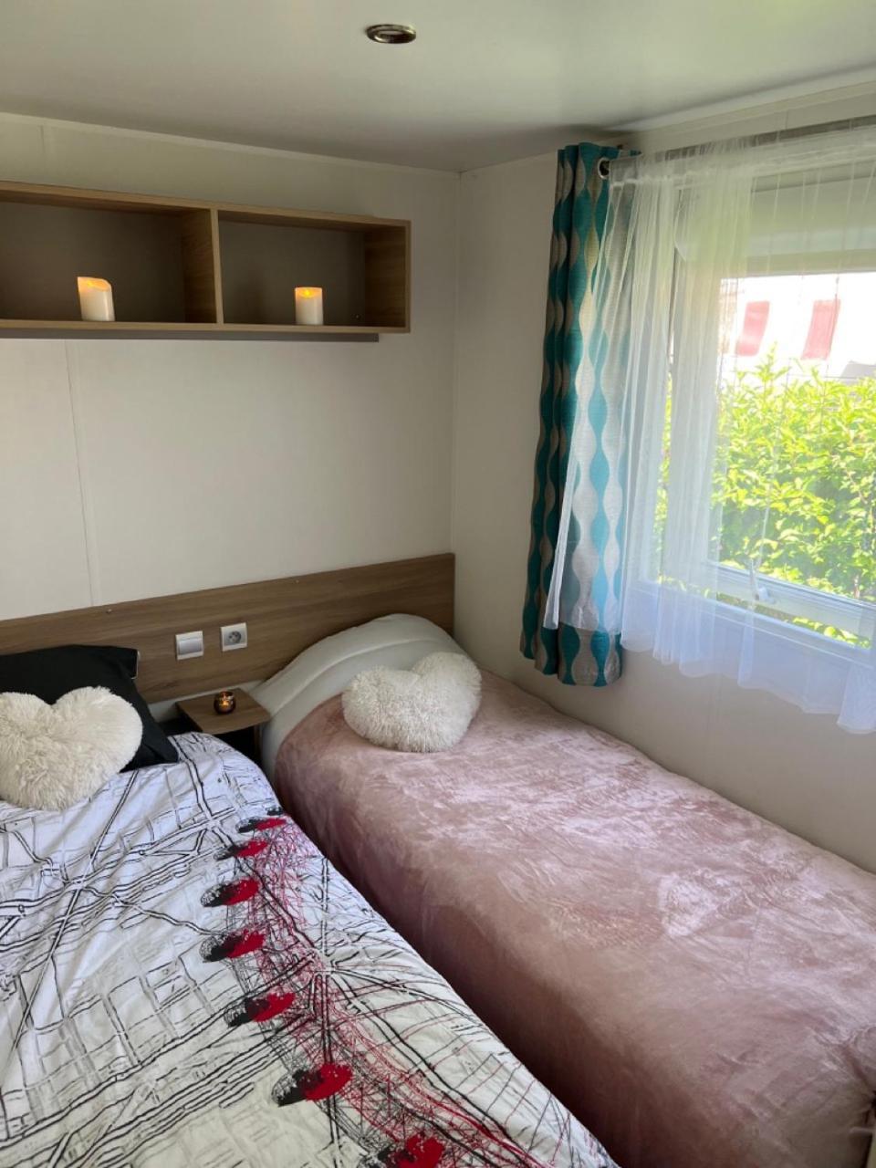 Mobil-Home 4 étoiles avec piscine proche de Blois Onzain Exterior foto