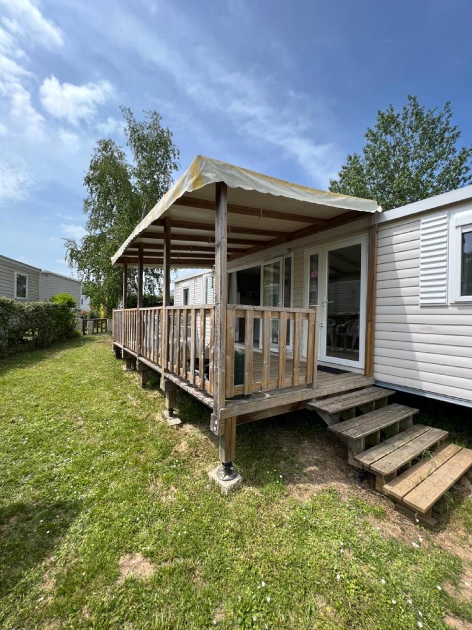 Mobil-Home 4 étoiles avec piscine proche de Blois Onzain Exterior foto